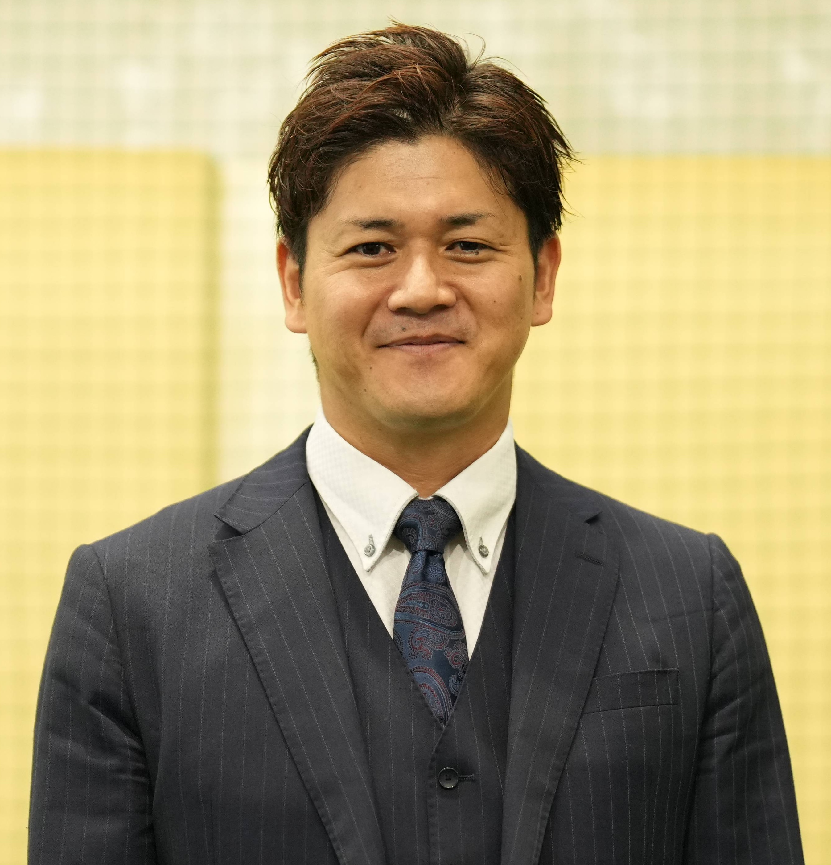 代表一場　靖弘